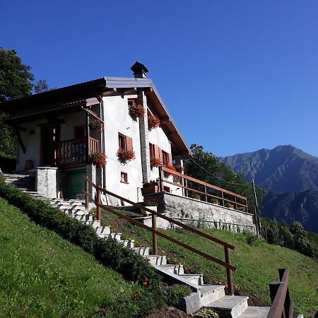 Casa All'Alpe Gaggetto B & B Anzino Eksteriør billede
