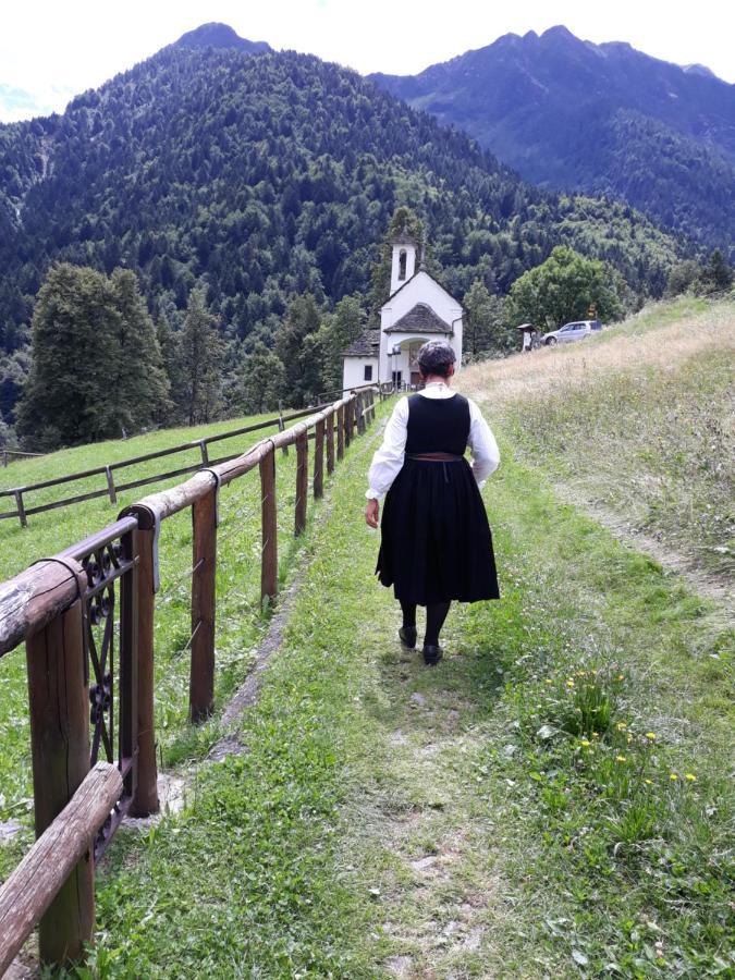 Casa All'Alpe Gaggetto B & B Anzino Eksteriør billede