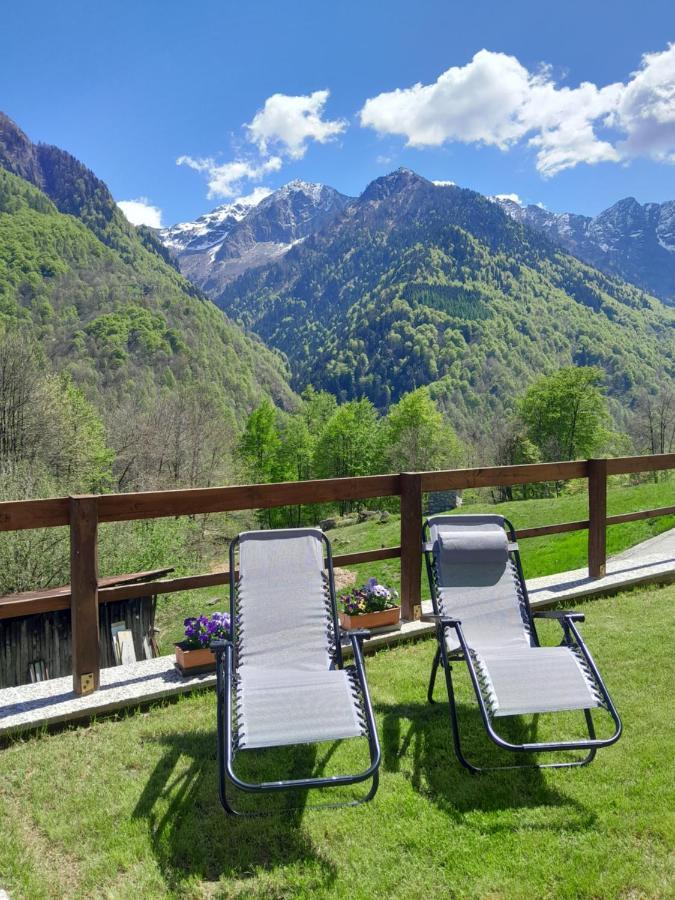 Casa All'Alpe Gaggetto B & B Anzino Eksteriør billede